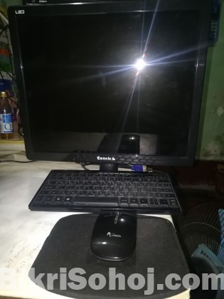Desktop 650gb 3gb